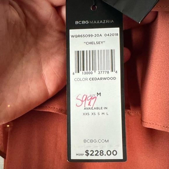 BCBG lightweight flowy Chelsey dress - Picture 4 of 4